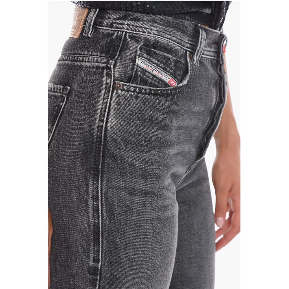 Diesel LIBRARY Regular Fit 1956 D-TULIP Jeans 20 cm L.34